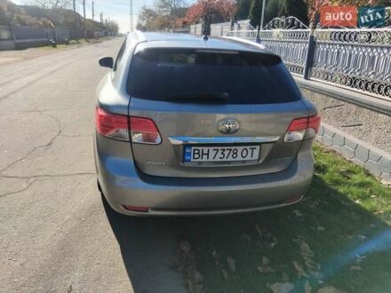 Серый Тойота Авенсис, объемом двигателя 2 л и пробегом 192 тыс. км за 10500 $, фото 1 на Automoto.ua