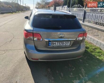 Серый Тойота Авенсис, объемом двигателя 2 л и пробегом 192 тыс. км за 10500 $, фото 1 на Automoto.ua