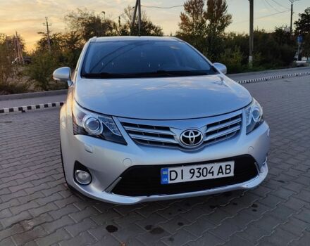 Серый Тойота Авенсис, объемом двигателя 2 л и пробегом 250 тыс. км за 10000 $, фото 1 на Automoto.ua