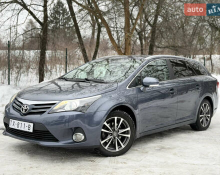 Серый Тойота Авенсис, объемом двигателя 2 л и пробегом 275 тыс. км за 11150 $, фото 1 на Automoto.ua