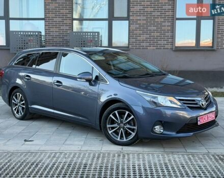 Серый Тойота Авенсис, объемом двигателя 2 л и пробегом 275 тыс. км за 10800 $, фото 1 на Automoto.ua