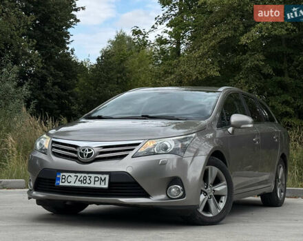 Серый Тойота Авенсис, объемом двигателя 2 л и пробегом 202 тыс. км за 10600 $, фото 1 на Automoto.ua