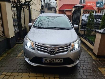 Сірий Тойота Авенсіс, об'ємом двигуна 2.2 л та пробігом 216 тис. км за 9900 $, фото 1 на Automoto.ua