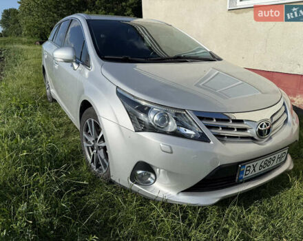 Сірий Тойота Авенсіс, об'ємом двигуна 2.2 л та пробігом 257 тис. км за 11999 $, фото 1 на Automoto.ua