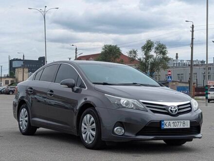 Тойота Авенсис 2014 в Киеве на Automoto.ua Серый Тойота Авенсис, объемом двигателя 2 л и пробегом 162 тыс. км за 10500 $, фото 1 на Automoto.ua
