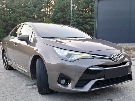 Серый Тойота Авенсис, объемом двигателя 1.8 л и пробегом 78 тыс. км за 4800 $, фото 1 на Automoto.ua