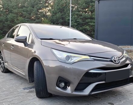 Серый Тойота Авенсис, объемом двигателя 1.8 л и пробегом 78 тыс. км за 4800 $, фото 1 на Automoto.ua