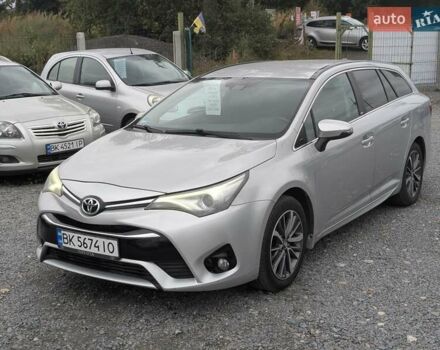 Серый Тойота Авенсис, объемом двигателя 2 л и пробегом 241 тыс. км за 13950 $, фото 1 на Automoto.ua