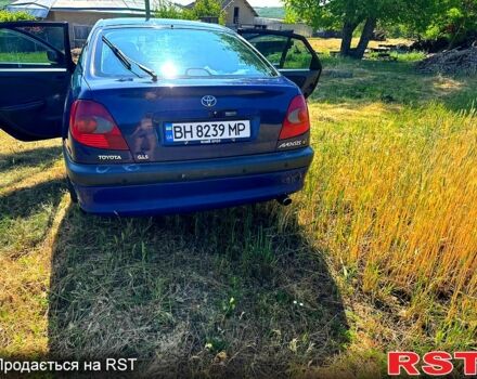 Синий Тойота Авенсис, объемом двигателя 1.8 л и пробегом 329 тыс. км за 3900 $, фото 3 на Automoto.ua