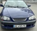 Синий Тойота Авенсис, объемом двигателя 2 л и пробегом 503 тыс. км за 2999 $, фото 2 на Automoto.ua