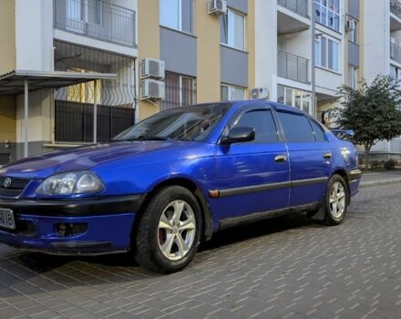 Синий Тойота Авенсис, объемом двигателя 1.6 л и пробегом 351 тыс. км за 3400 $, фото 2 на Automoto.ua