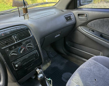 Синий Тойота Авенсис, объемом двигателя 1.59 л и пробегом 507 тыс. км за 3000 $, фото 7 на Automoto.ua