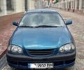 Синій Тойота Авенсіс, об'ємом двигуна 2 л та пробігом 271 тис. км за 5300 $, фото 1 на Automoto.ua