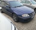 Синий Тойота Авенсис, объемом двигателя 2 л и пробегом 396 тыс. км за 3000 $, фото 1 на Automoto.ua