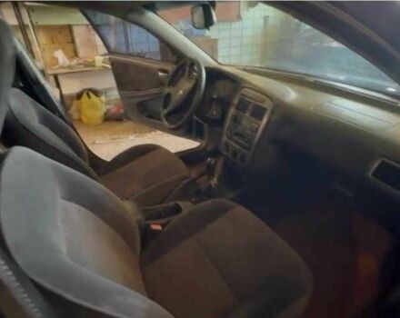 Синий Тойота Авенсис, объемом двигателя 1.7 л и пробегом 200 тыс. км за 2500 $, фото 7 на Automoto.ua