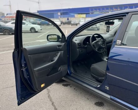 Синий Тойота Авенсис, объемом двигателя 1.8 л и пробегом 250 тыс. км за 4200 $, фото 11 на Automoto.ua