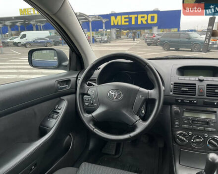 Синій Тойота Авенсіс, об'ємом двигуна 1.8 л та пробігом 250 тис. км за 4200 $, фото 18 на Automoto.ua
