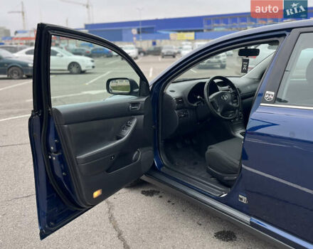 Синій Тойота Авенсіс, об'ємом двигуна 1.8 л та пробігом 250 тис. км за 4200 $, фото 11 на Automoto.ua