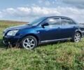 Синий Тойота Авенсис, объемом двигателя 1.8 л и пробегом 270 тыс. км за 5900 $, фото 1 на Automoto.ua