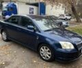 Синий Тойота Авенсис, объемом двигателя 2 л и пробегом 380 тыс. км за 5900 $, фото 1 на Automoto.ua