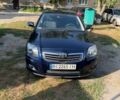 Синий Тойота Авенсис, объемом двигателя 1.8 л и пробегом 233 тыс. км за 5655 $, фото 1 на Automoto.ua