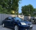 Синий Тойота Авенсис, объемом двигателя 1.79 л и пробегом 263 тыс. км за 5600 $, фото 1 на Automoto.ua