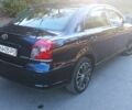 Синий Тойота Авенсис, объемом двигателя 2 л и пробегом 237 тыс. км за 5900 $, фото 3 на Automoto.ua