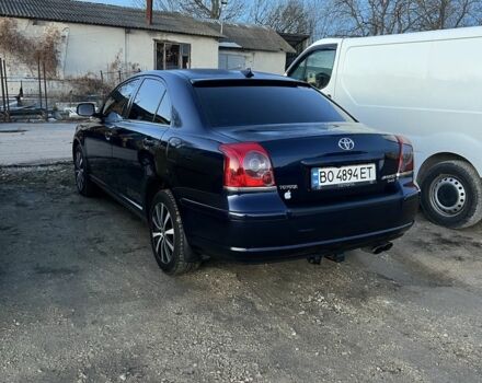 Синий Тойота Авенсис, объемом двигателя 2 л и пробегом 318 тыс. км за 7000 $, фото 4 на Automoto.ua