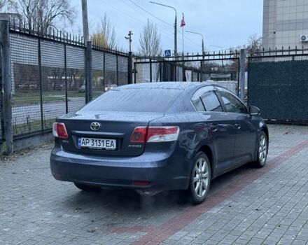 Синий Тойота Авенсис, объемом двигателя 2 л и пробегом 177 тыс. км за 7700 $, фото 4 на Automoto.ua