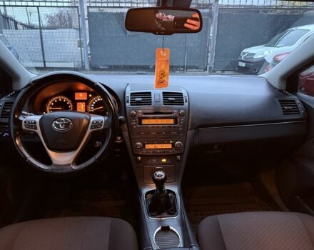 Синий Тойота Авенсис, объемом двигателя 2 л и пробегом 177 тыс. км за 7700 $, фото 6 на Automoto.ua