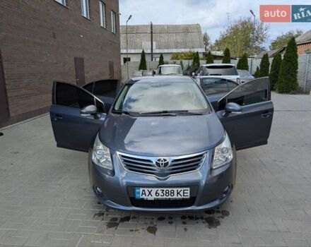 Синий Тойота Авенсис, объемом двигателя 1.8 л и пробегом 267 тыс. км за 9300 $, фото 4 на Automoto.ua