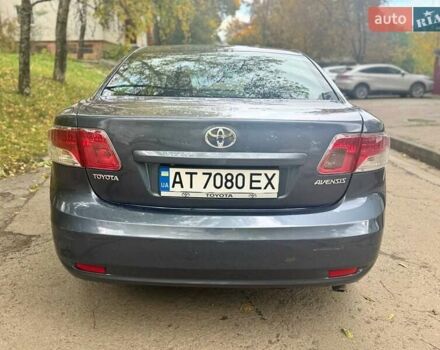 Синий Тойота Авенсис, объемом двигателя 2 л и пробегом 167 тыс. км за 9500 $, фото 2 на Automoto.ua