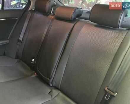 Синий Тойота Авенсис, объемом двигателя 1.8 л и пробегом 92 тыс. км за 10200 $, фото 12 на Automoto.ua