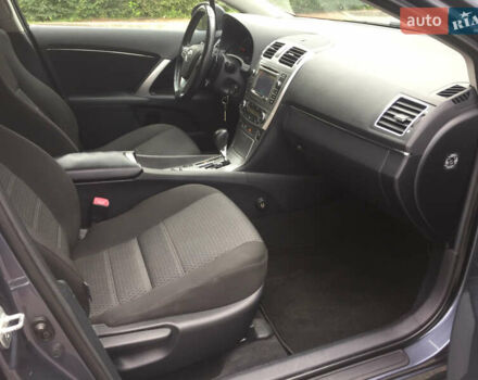 Синий Тойота Авенсис, объемом двигателя 1.8 л и пробегом 125 тыс. км за 11500 $, фото 12 на Automoto.ua