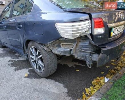 Синий Тойота Авенсис, объемом двигателя 2 л и пробегом 298 тыс. км за 6722 $, фото 5 на Automoto.ua
