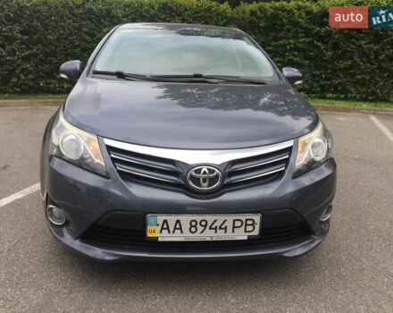 Синий Тойота Авенсис, объемом двигателя 1.8 л и пробегом 125 тыс. км за 11500 $, фото 2 на Automoto.ua