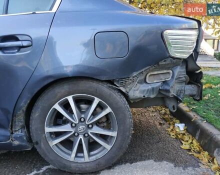 Синий Тойота Авенсис, объемом двигателя 2 л и пробегом 298 тыс. км за 6722 $, фото 4 на Automoto.ua