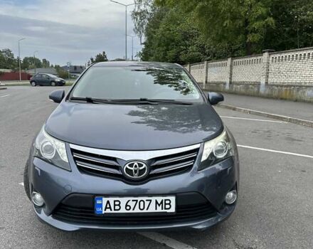 Синий Тойота Авенсис, объемом двигателя 2 л и пробегом 185 тыс. км за 11000 $, фото 1 на Automoto.ua