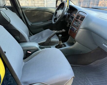 Синий Тойота Авенсис, объемом двигателя 1.8 л и пробегом 250 тыс. км за 2300 $, фото 11 на Automoto.ua