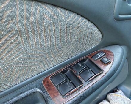 Синий Тойота Авенсис, объемом двигателя 1.8 л и пробегом 250 тыс. км за 2300 $, фото 13 на Automoto.ua