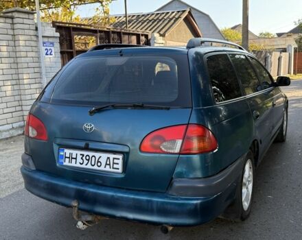 Синий Тойота Авенсис, объемом двигателя 1.8 л и пробегом 250 тыс. км за 2300 $, фото 3 на Automoto.ua