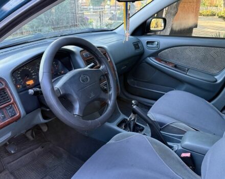 Синий Тойота Авенсис, объемом двигателя 1.8 л и пробегом 250 тыс. км за 2300 $, фото 15 на Automoto.ua