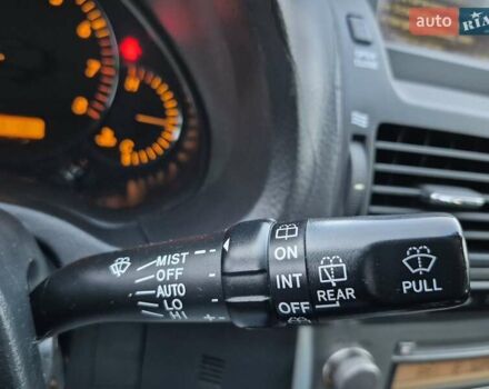 Синій Тойота Авенсіс, об'ємом двигуна 1.8 л та пробігом 260 тис. км за 6999 $, фото 38 на Automoto.ua
