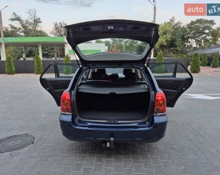 Синій Тойота Авенсіс, об'ємом двигуна 1.8 л та пробігом 260 тис. км за 6999 $, фото 66 на Automoto.ua