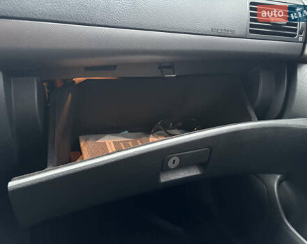 Синий Тойота Авенсис, объемом двигателя 1.79 л и пробегом 322 тыс. км за 5500 $, фото 7 на Automoto.ua