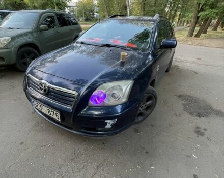 Синий Тойота Авенсис, объемом двигателя 2 л и пробегом 380 тыс. км за 3486 $, фото 1 на Automoto.ua