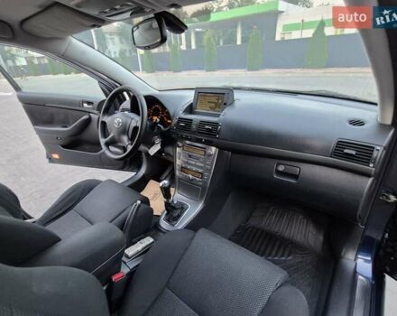 Синій Тойота Авенсіс, об'ємом двигуна 1.8 л та пробігом 260 тис. км за 6999 $, фото 54 на Automoto.ua