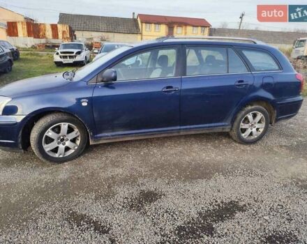 Синий Тойота Авенсис, объемом двигателя 2 л и пробегом 400 тыс. км за 3600 $, фото 2 на Automoto.ua