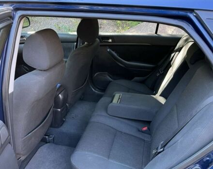 Синий Тойота Авенсис, объемом двигателя 2 л и пробегом 400 тыс. км за 3813 $, фото 3 на Automoto.ua