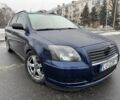 Синий Тойота Авенсис, объемом двигателя 2 л и пробегом 445 тыс. км за 3403 $, фото 1 на Automoto.ua